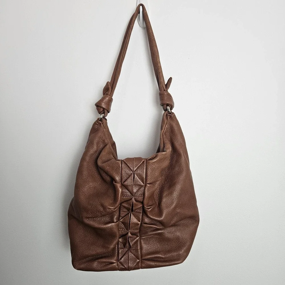 Elliott‎ Lucca Shoulder Bag Hobo Purse Brown Pebbled Leather Knot Ruched Front